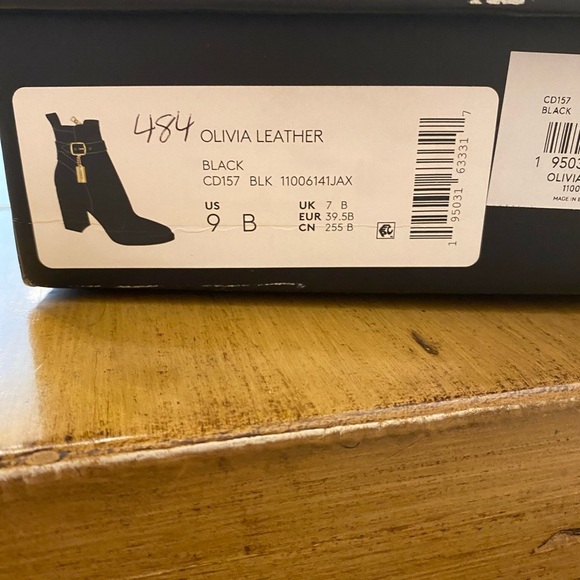 Coach Women’s Olivia Leather Black Ankle Boots New Size 9 *missing charms - Picture 16 of 16